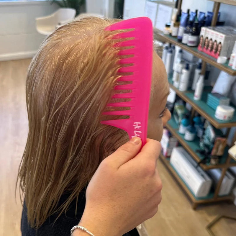 HI LIFT WIDE TOOTH SHOWER COMB  | BOOST N BLEND™