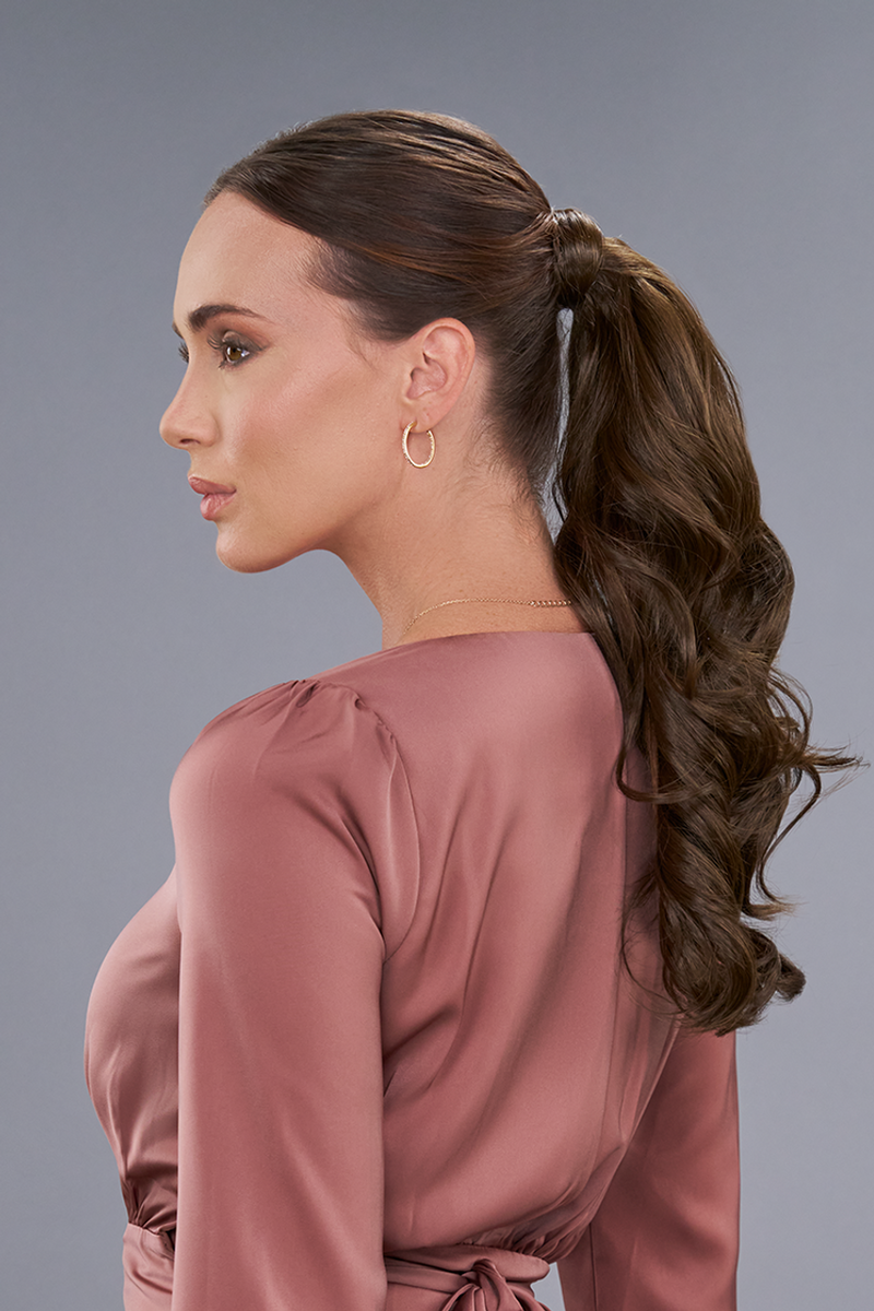 easiPony Medium Wavy HD | Heat Friendly Synthetic Ponytail Wrap by Jon Renau